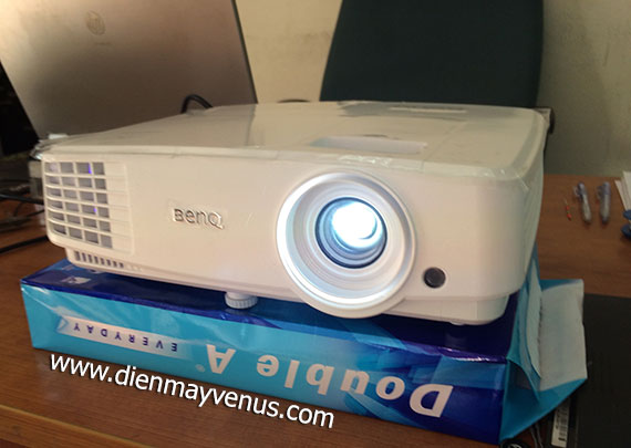 Ảnh Máy chiếu BenQ MX528 giá luôn rẻ nhất 0913 44 22 95